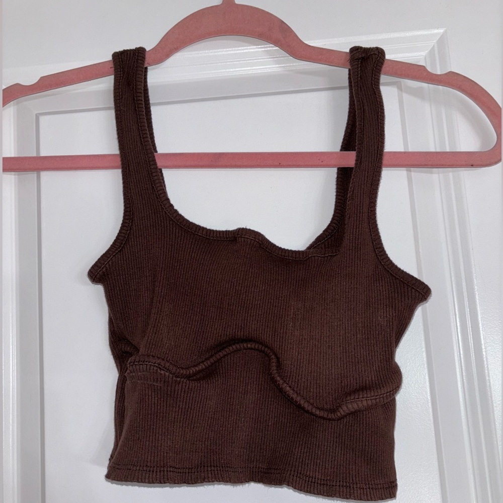 Brown tank top crop top with detailing size large. Brand L.A. luxe